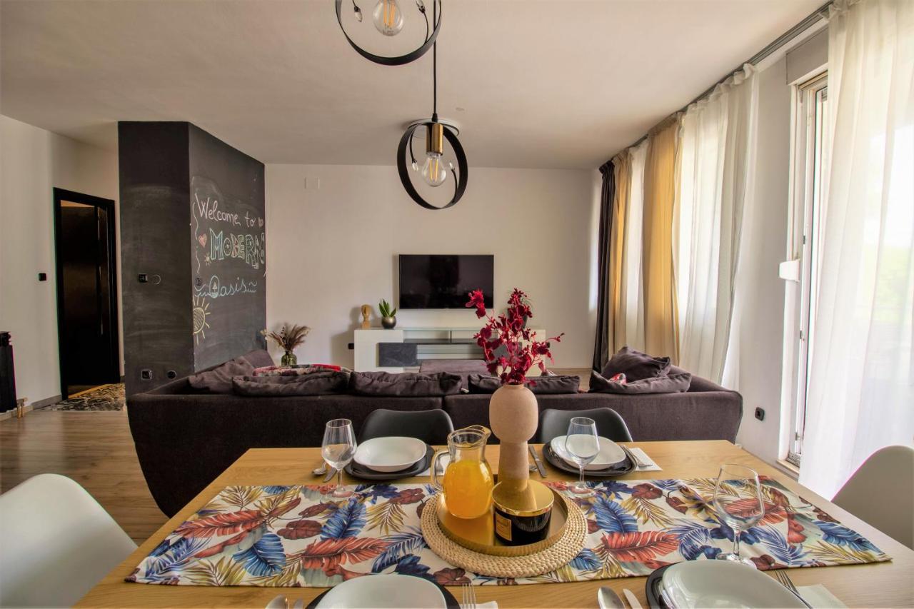 Modern Oasis Apartment Split Private Parking Exterior foto